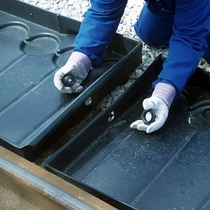 Ultra-Track Pan