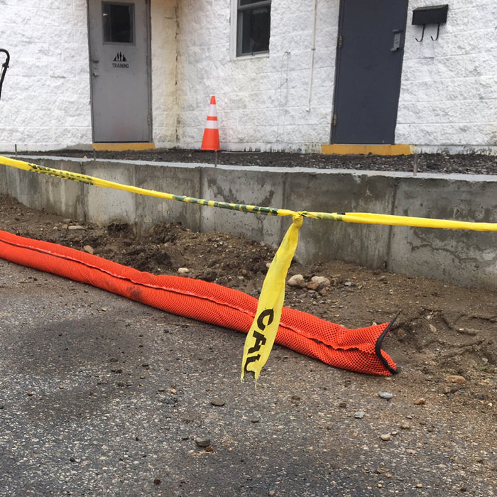 Water Barriers Hi-Vis - Consolidated Containment